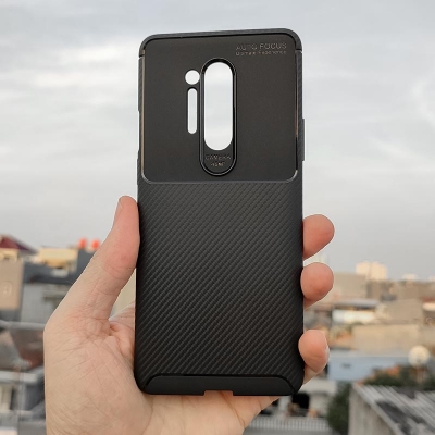 Oneplus 8 Pro - AUTOFOCUS Carbon Fiber Soft Case