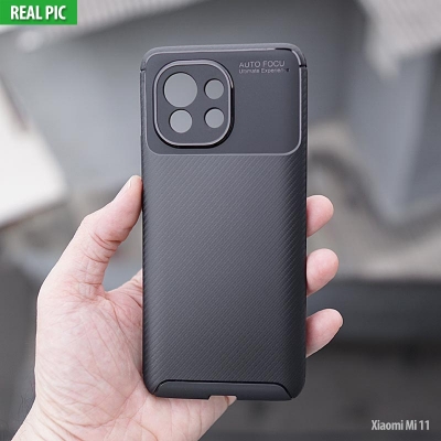 Xiaomi Mi 11 - AUTOFOCUS Carbon Fiber Soft Case