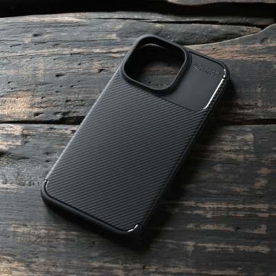 iPhone 15 Pro Max - AUTOFOCUS Carbon Fiber Soft Case